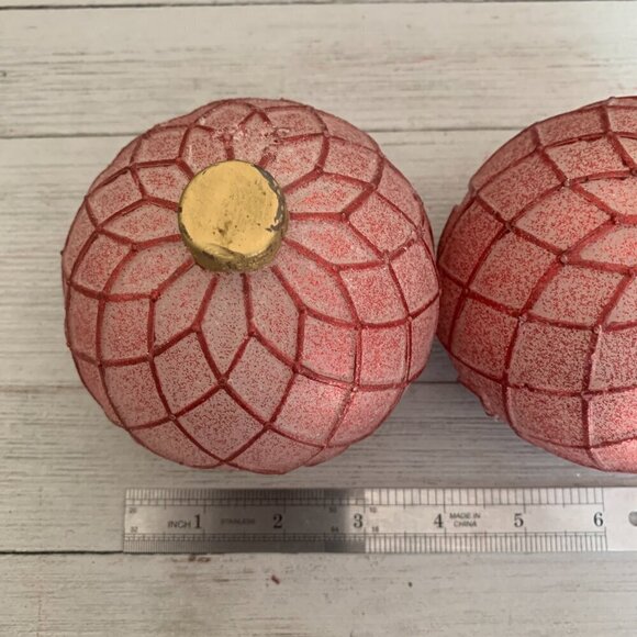 Valerie Parr Hill Set of 2 RED Lighted Christmas Ornaments Illuminated Globes - Picture 10 of 15